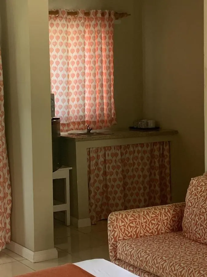 King Suite At Oceanview Resort In Jamaica - Enjoy 7 Miles Of White Sand Beach! Negril Jamaica
